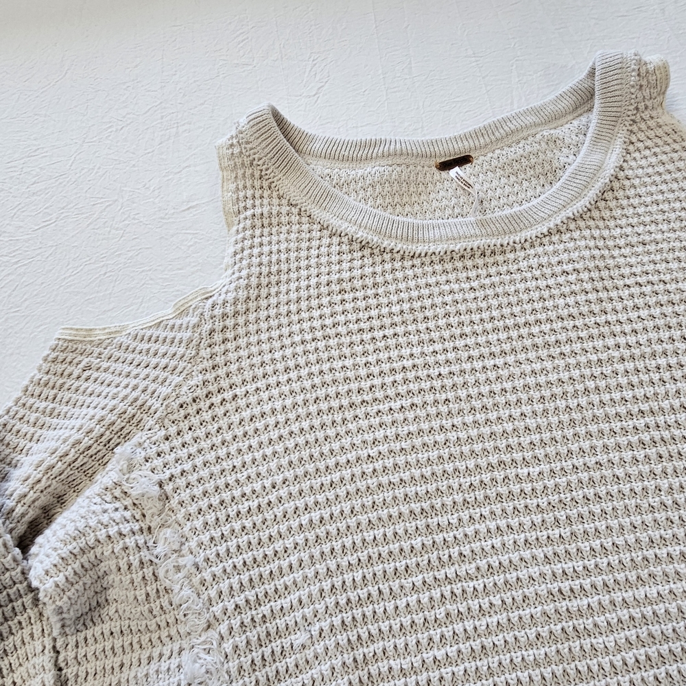 Free People Open Shoulder Waffle Knit Cream Sweater Size Large - Picture 9 of 13